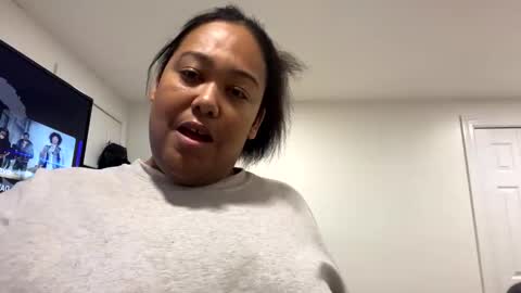 camzxoxox online show from January 1, 9:52 pm