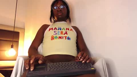 Snapshot of candy_lovee6 chatting on March 1, 8:47 am CANDY LOVE DANNA online show from March 1, 8:47 am