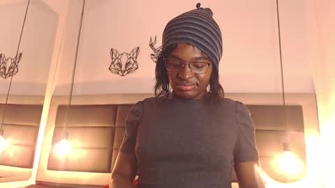 Snapshot of candy_lovee6 chatting on October 10, 11:40 pm CANDY LOVE DANNA online show from October 10, 11:40 pm