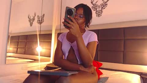 CANDY LOVE  DANNA online show from November 19, 9:15 pm