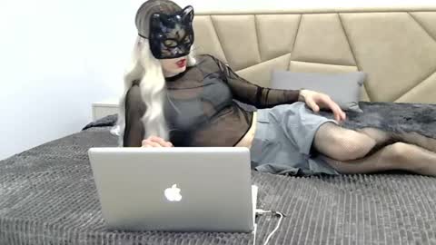 sexy online show from April 15, 8:42 pm