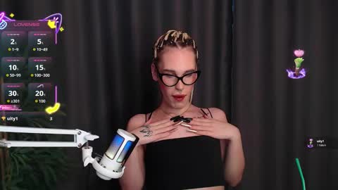 Cassie online show from December 17, 11:27 am