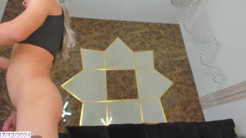 charlie_doll online show from December 17, 1:49 pm