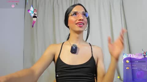 Charlotte Laurent online show from April 17, 4:59 am