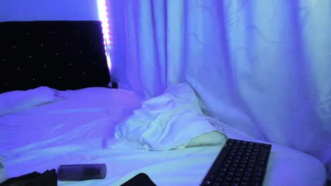 charlotte_xc online show from March 5, 9:09 pm