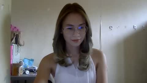 Snapshot of chelly4u69 chatting on September 19, 5:02 am chelly4u69 online show from September 19, 5:02 am