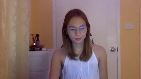 chelly4u69 online show from December 1, 4:59 am