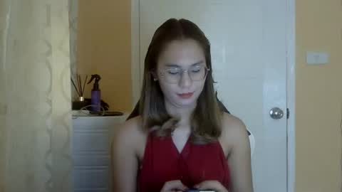 chelly4u69 online show from December 2, 5:10 am