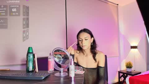 Snapshot of chloe_cherry21 chatting on January 14, 2:29 am chloe cherry21 online show from January 14, 2:29 am