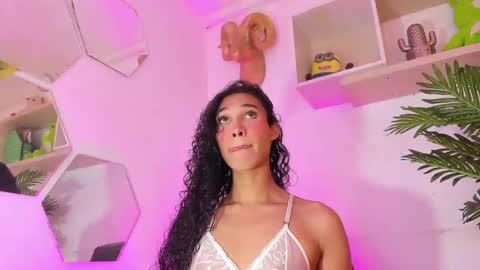 Chloe  online show from March 5, 8:06 pm