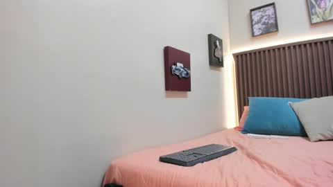 christy_copers online show from April 10, 11:32 pm