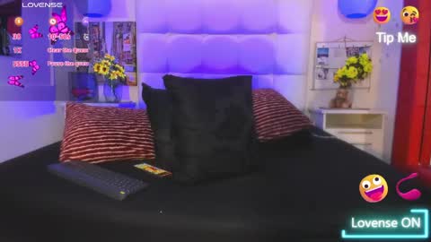 cinthya_walker1 online show from April 15, 3:50 pm