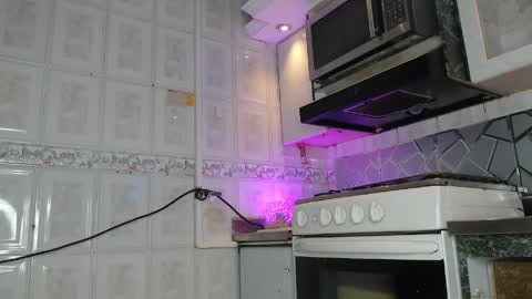 Cristina Onazis online show from April 16, 8:09 pm