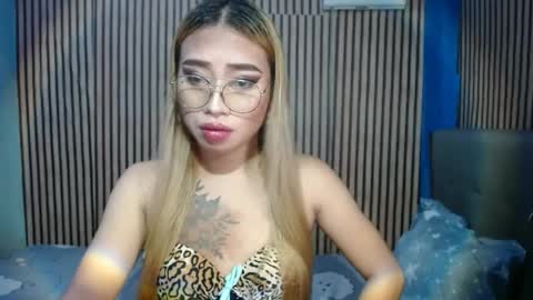 cummloverxx online show from March 2, 10:13 pm