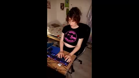 cutegirlcutechloe online show from April 22, 7:43 pm