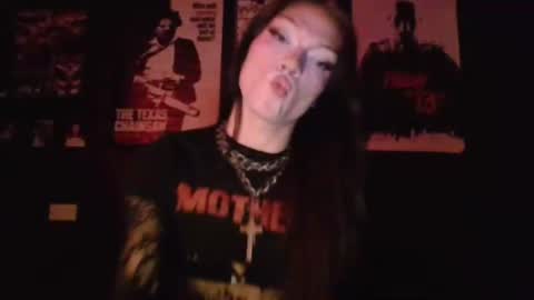 Snapshot of dahlia_adore chatting on October 13, 10:21 pm dahlia_adore online show from October 13, 10:21 pm