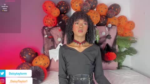 Daisy online show from October 25, 12:44 pm