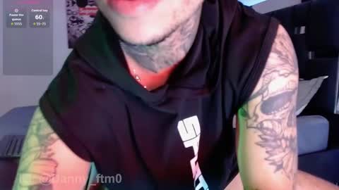 Snapshot of danny_stark chatting on September 27, 3:43 pm Danny online show from September 27, 3:43 pm