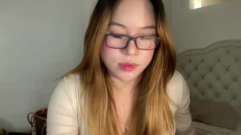 Snapshot of delicious_iya69 chatting on February 10, 7:49 pm iyalicious online show from February 10, 7:49 pm