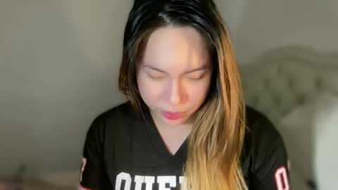 Snapshot of delicious_iya69 chatting on March 12, 12:10 am iyalicious online show from March 12, 12:10 am