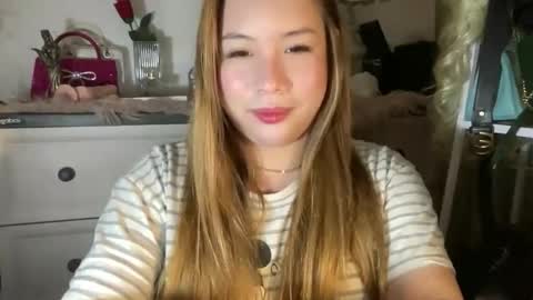 Snapshot of delicious_iya69 chatting on September 10, 7:46 pm iyalicious online show from September 10, 7:46 pm