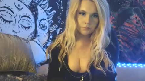 devyn winter online show from September 17, 8:47 pm