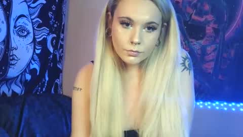 devyn winter online show from December 20, 9:54 pm