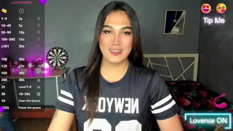 Snapshot of diamond_foxy chatting on December 8, 3:13 pm Wency online show from December 8, 3:13 pm