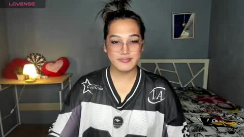 Snapshot of diamond_foxy chatting on February 26, 5:42 am Wency online show from February 26, 5:42 am
