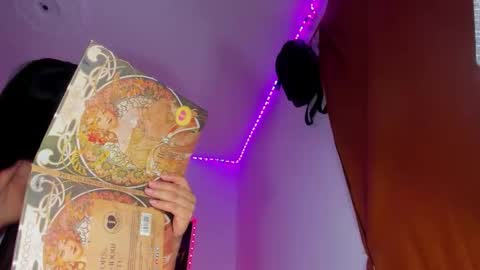 dirty_x_fox online show from April 13, 7:34 am