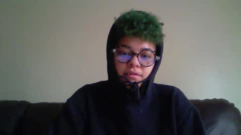 dizzinsweatyy online show from March 9, 4:54 pm