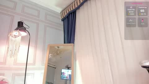 doll_isa_ online show from November 13, 6:48 pm