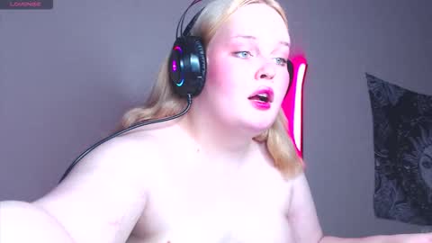 Miss Rose online show from November 7, 9:26 pm