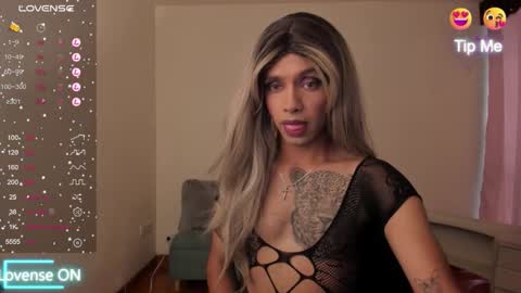 Nicolle online show from February 16, 12:32 pm