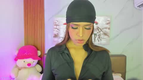 dreams_chloe online show from September 14, 6:18 am