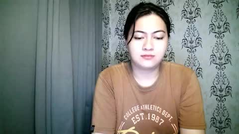 dreamycreamyst online show from November 2, 12:52 am