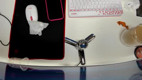 Effie Mur online show from February 11, 10:45 am