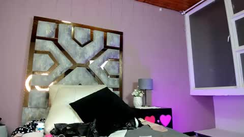 electra_gosselin online show from March 14, 2:04 am