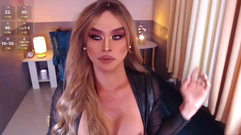 Epitome of Goddess MISS EMERALD online show from September 22, 10:48 pm