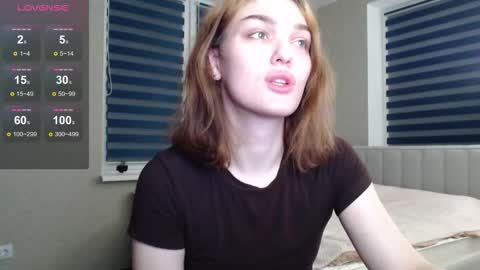 Emi online show from October 29, 6:39 pm