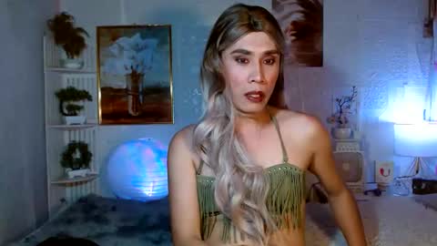 erickashotcum online show from May 3, 11:15 am