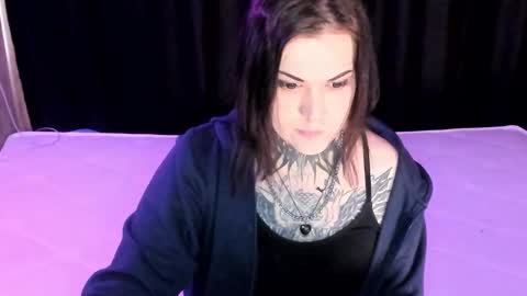 evan online show from March 9, 8:07 am