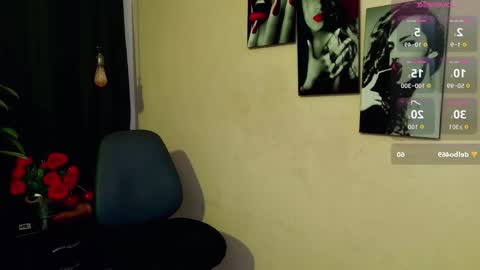 flor_gil online show from December 1, 4:26 am