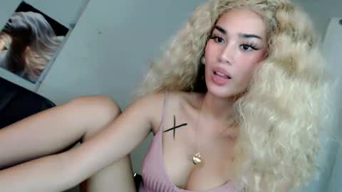 KHATRINA STACIE MARIE online show from January 14, 1:36 am