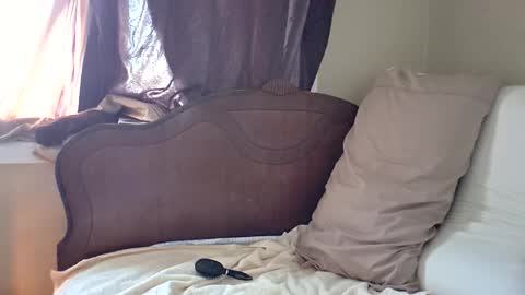 foxycutecock online show from March 2, 12:12 pm