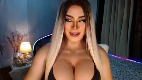 Miss Frea  online show from October 31, 1:04 am