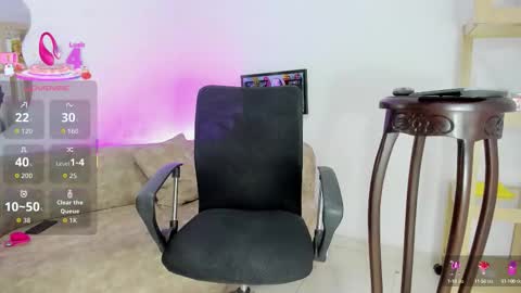 laura bonnet online show from September 22, 1:00 am