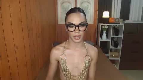 Sidneymorens online show from October 14, 10:10 pm