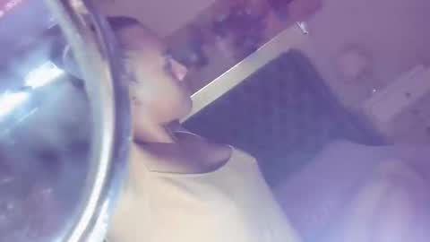 urGIRL online show from April 8, 6:58 am