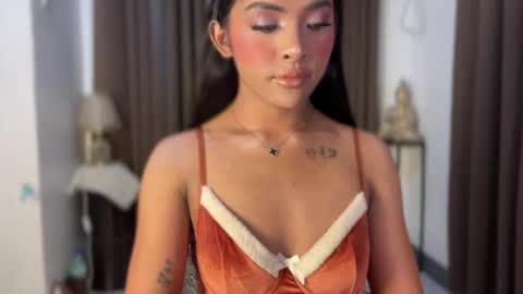 queen ronna online show from February 18, 8:22 am